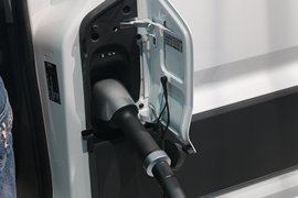 TGE&nbsp;电动封闭厢货底盘图片