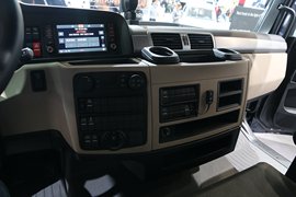 TGL&nbsp;载货车驾驶室                                               图片