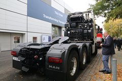 曼(MAN) TGX系列重卡 640马力 8X4大件车(TGX41.640)