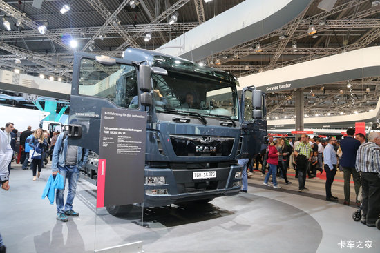 ��(MAN) TGMϵ���ؿ� 320���� 4X2�ػ�������(TGM 18.320 4x2 BL)