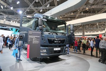 曼(MAN) TGM系列重卡 320马力 4X2载货车底盘(TGM 18.320 4x2 BL)
