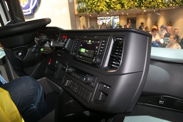 ��(MAN) TGMϵ���ؿ� 320���� 4X2�ػ�������(TGM 18.320 4x2 BL)ͼƬ