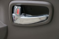 福田 欧马可S3系 143马力 3.83米排半仓栅式轻卡(采埃孚)(BJ5048CCY-FE)