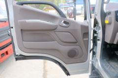 福田 欧马可S3系 143马力 3.83米排半仓栅式轻卡(采埃孚)(BJ5048CCY-FE)