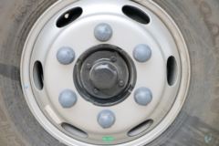 福田 欧马可S3系 143马力 3.83米排半仓栅式轻卡(采埃孚)(BJ5048CCY-FE)