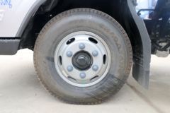 福田 欧马可S3系 143马力 3.83米排半仓栅式轻卡(采埃孚)(BJ5048CCY-FE)