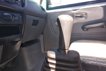 �� T20 ��׼�� 2018�� 1.0L 61���� 2.7�׵�������΢��(SY1020YB4AJ)ͼƬ