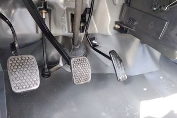 �� T20 ��׼�� 2018�� 1.0L 61���� 2.7�׵�������΢��(SY1020YB4AJ)ͼƬ