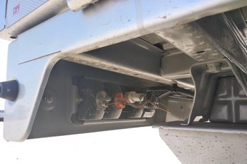 �� T20 ��׼�� 2018�� 1.0L 61���� 2.7�׵�������΢��(SY1020YB4AJ)ͼƬ