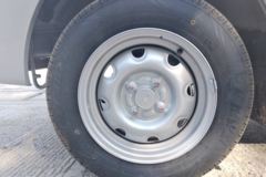 金杯 T22 1.0L 61马力 汽油 2.05米双排栏板微卡(SY1020LB4AJ)