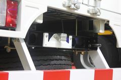 广汽日野 300J系列 125马力 3.3米双排厢式轻卡