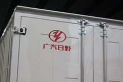 广汽日野 300J系列 125马力 3.3米双排厢式轻卡