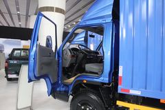 江铃凯锐 116马力 4米单排厢式轻卡(宽体豪华)