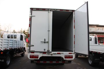 ���� ˧��III 136���� 3.8�׵�����ʽ�ῨͼƬ