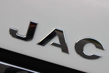 ���� ˧��III 136���� 3.8�׵�����ʽ�ῨͼƬ