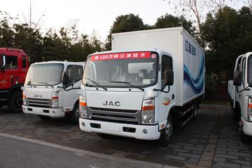 ���� ˧��III 136���� 3.8�׵�����ʽ�ῨͼƬ