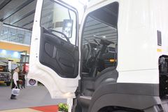广汽日野 700系列重卡 450马力 6X4 牵引车(高顶)(YC4250SS3EK)