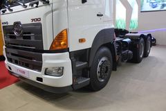 广汽日野 700系列重卡 450马力 6X4 牵引车(高顶)(YC4250SS3EK)