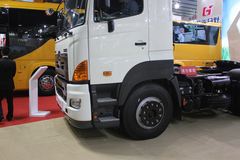 广汽日野 700系列重卡 450马力 6X4 牵引车(高顶)(YC4250SS3EK)