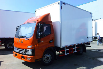 江淮 骏铃V5 130马力 4X2 4米冷藏车(冰凌方)