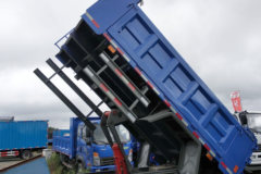 重汽王牌 7系 133马力 4X2 3.8米自卸车(CDW3040A2Q5)