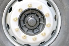 青岛解放 悍V重卡 290马力 6X2 7.7米仓栅式载货车(CA5250CCYP1K2L5T3E5A80-1)