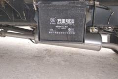 金杯 T52 创富型 1.5L 109马力 汽油 2.605米双排栏板微卡(SY1032LC6AT)