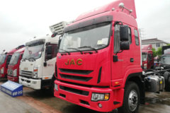 江淮 德沃斯 Q9 威司达W500中卡 180马力 4X2 6.78米排半栏板载货车(HFC1182P70K1E1V)