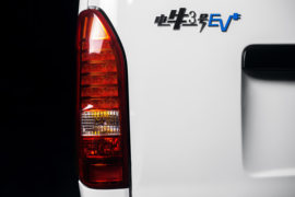 电牛3号&nbsp;电动封闭厢货外观图片