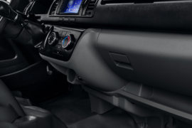 电牛3号&nbsp;电动封闭厢货驾驶室图片