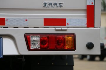 �����ڱ� Q7 1.2L 85���� ���� 3.295�׵�������΢��ͼƬ