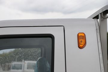 �����ڱ� Q7 1.2L 85���� ���� 3.295�׵�������΢��ͼƬ