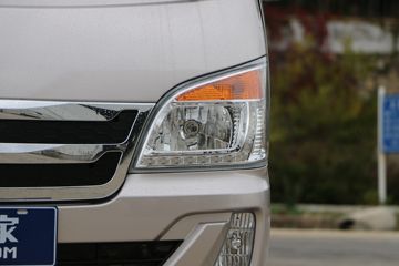 �����ڱ� Q7 1.2L 85���� ���� 3.295�׵�������΢��ͼƬ