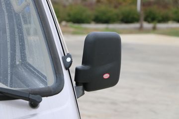 �����ڱ� Q7 1.2L 85���� ���� 3.295�׵�������΢��ͼƬ