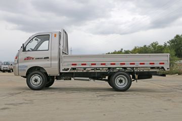 �����ڱ� Q7 1.2L 85���� ���� 3.295�׵�������΢��ͼƬ