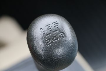 �����ڱ� Q7 1.2L 85���� ���� 3.295�׵�������΢��ͼƬ