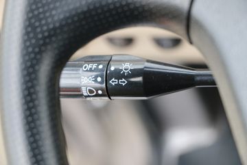 �����ڱ� Q7 1.2L 85���� ���� 3.295�׵�������΢��ͼƬ