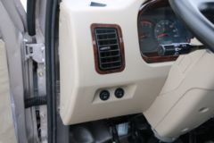 北汽黑豹 Q7 1.2L 85马力 汽油 3.295米单排栏板微卡(BJ1036D30JS)