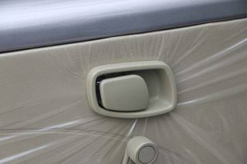 �����ڱ� Q7 1.2L 85���� ���� 3.295�׵�������΢��ͼƬ