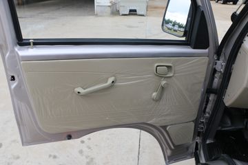 �����ڱ� Q7 1.2L 85���� ���� 3.295�׵�������΢��ͼƬ