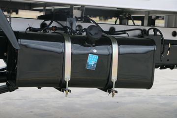 �����ڱ� Q7 1.2L 85���� ���� 3.295�׵�������΢��ͼƬ