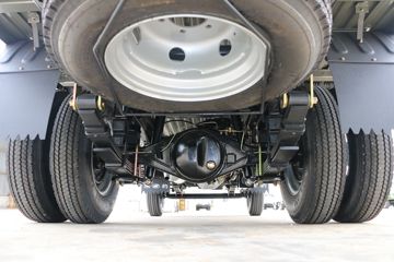 �����ڱ� Q7 1.2L 85���� ���� 3.295�׵�������΢��ͼƬ