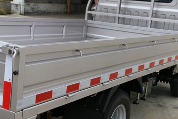 �����ڱ� Q7 1.2L 85���� ���� 3.295�׵�������΢��ͼƬ