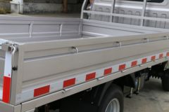 北汽黑豹 Q7 1.2L 85马力 汽油 3.295米单排栏板微卡(BJ1036D30JS)