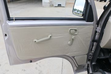 黑豹H7&nbsp;自卸车驾驶室                                               图片