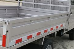 北汽黑豹 Q7 1.5L 112马力 汽油 2.595米双排栏板微卡(BJ1036W50JS)