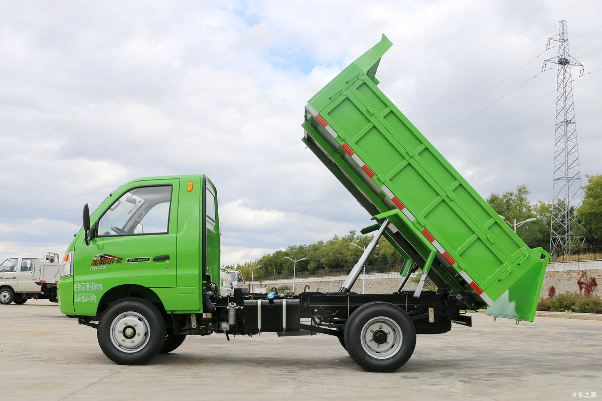 ڱ H3 71 4X2 2.73ж(BJ3030D3AHS)                                                
