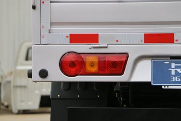 �����ڱ� H5 71���� ���� 2.52��˫������΢��(BJ1035W10HS)ͼƬ