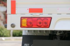 北汽黑豹 H7 71马力 柴油 2.595米双排栏板微卡(BJ1036W21HS)