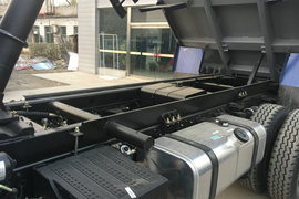 瑞沃E3&nbsp;自卸车底盘                                                图片